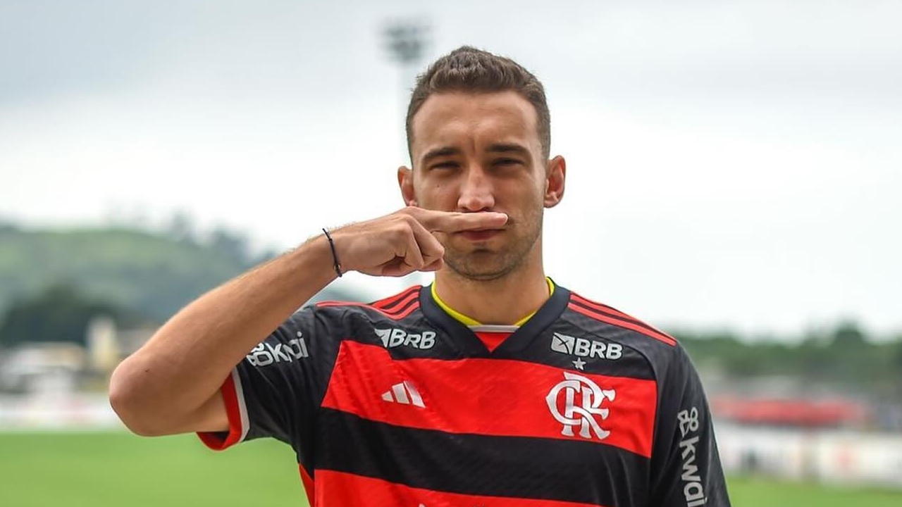 Flamengo realiza um dos maiores investimentos do time e fecha a janela de transferências Lorena Bueri