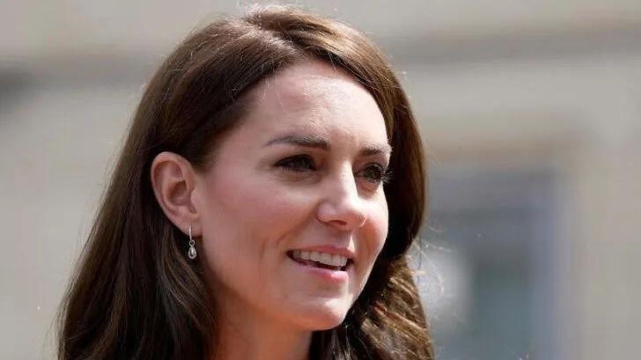 Kate Middleton será homenageada pelos soldados da guarda irlandesa  Lorena Bueri