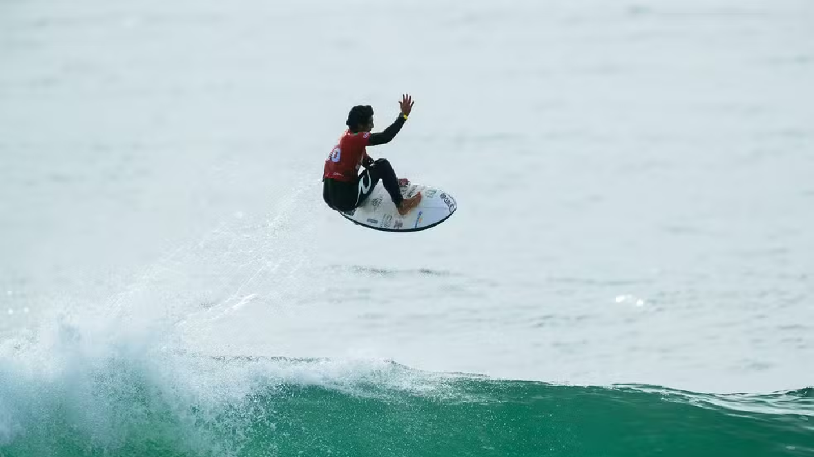 Griffin Colapinto ganha de Gabriel Medina e é campeão da World Surf League Lorena Bueri