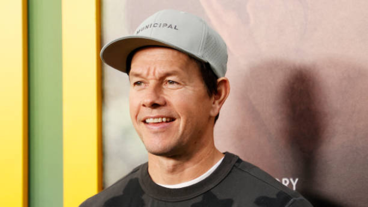 Mark Wahlberg explica motivo de ter repensado hábitos físicos e alimentares exagerados Lorena Bueri