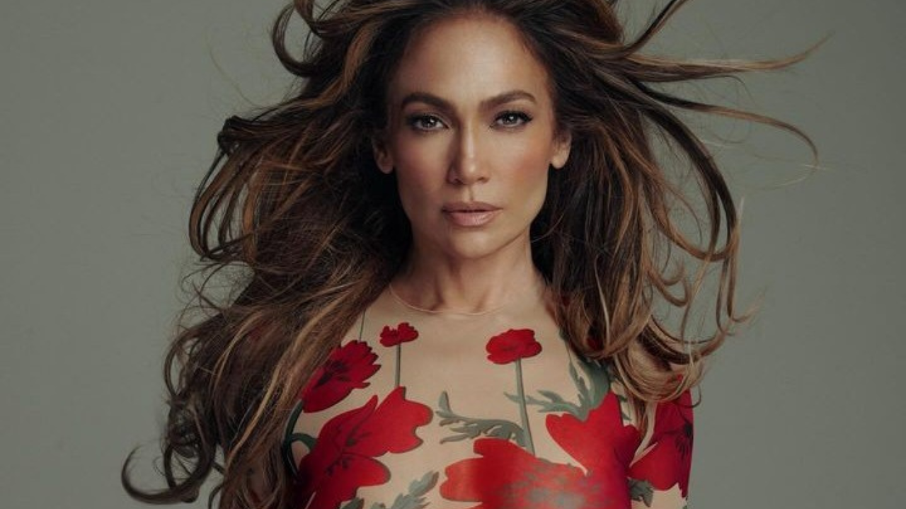 Jennifer Lopez altera nome de nova turnê e cancela apresentações Lorena Bueri