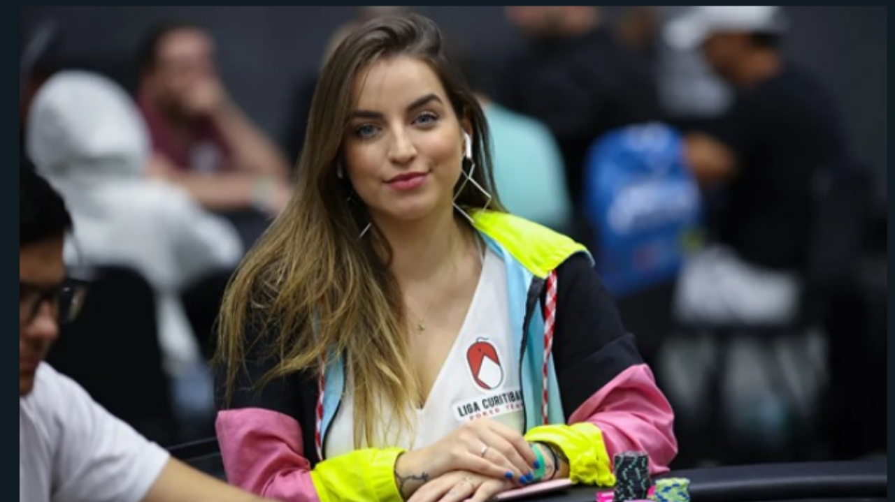 As Rainhas nas Mesas de Poker: Mulheres Brasileiras Que Dominam o Jogo Lorena Bueri
