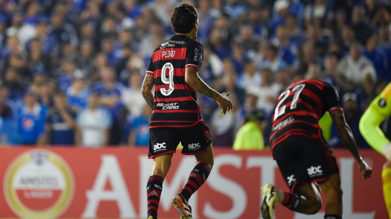 Flamengo pode aumentar recorde nesta noite pela Libertadores e busca liderança do grupo Lorena Bueri