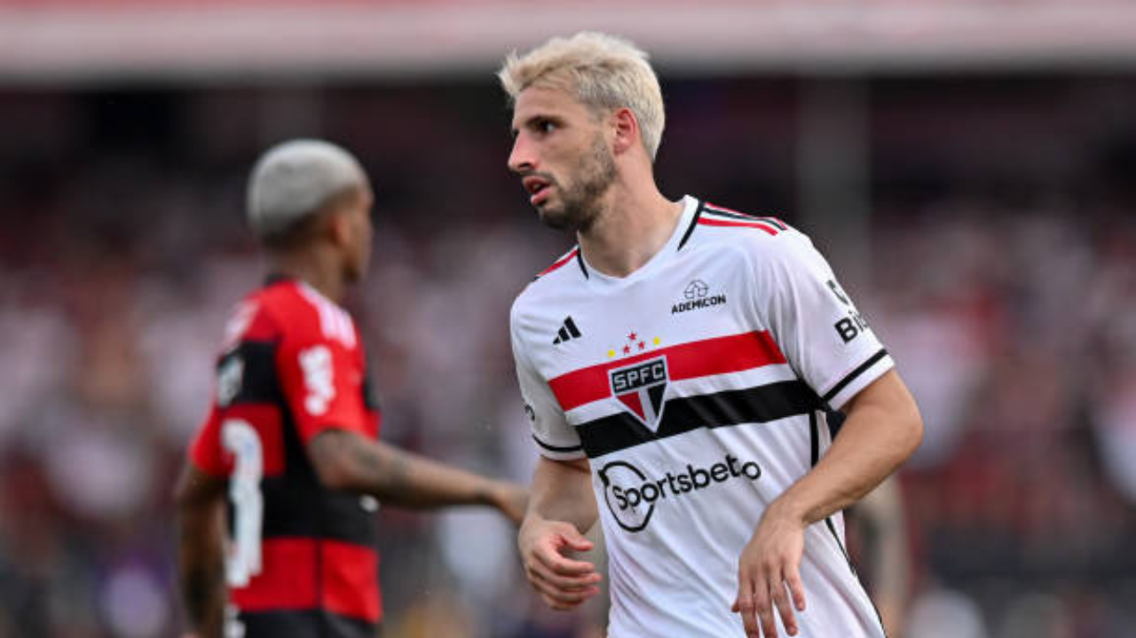 Calleri busca o recorde de maior artilheiro estrangeiro do São Paulo na Libertadores Lorena Bueri