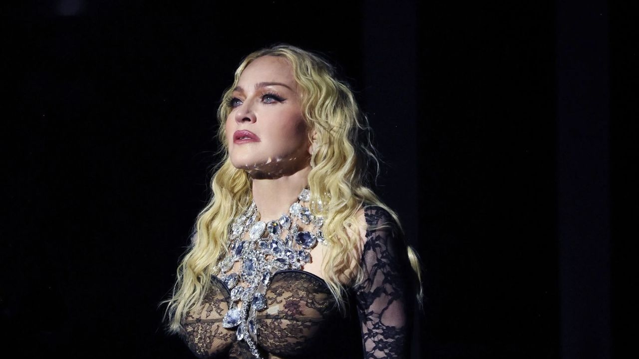 Madonna desabafa sobre suas crises de ansiedade: 'devo ter sido sufocada em outra vida' Lorena Bueri