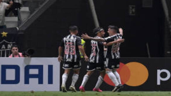 Atlético-MG vence Rosario Central e se mantém na liderança do grupo G Lorena Bueri