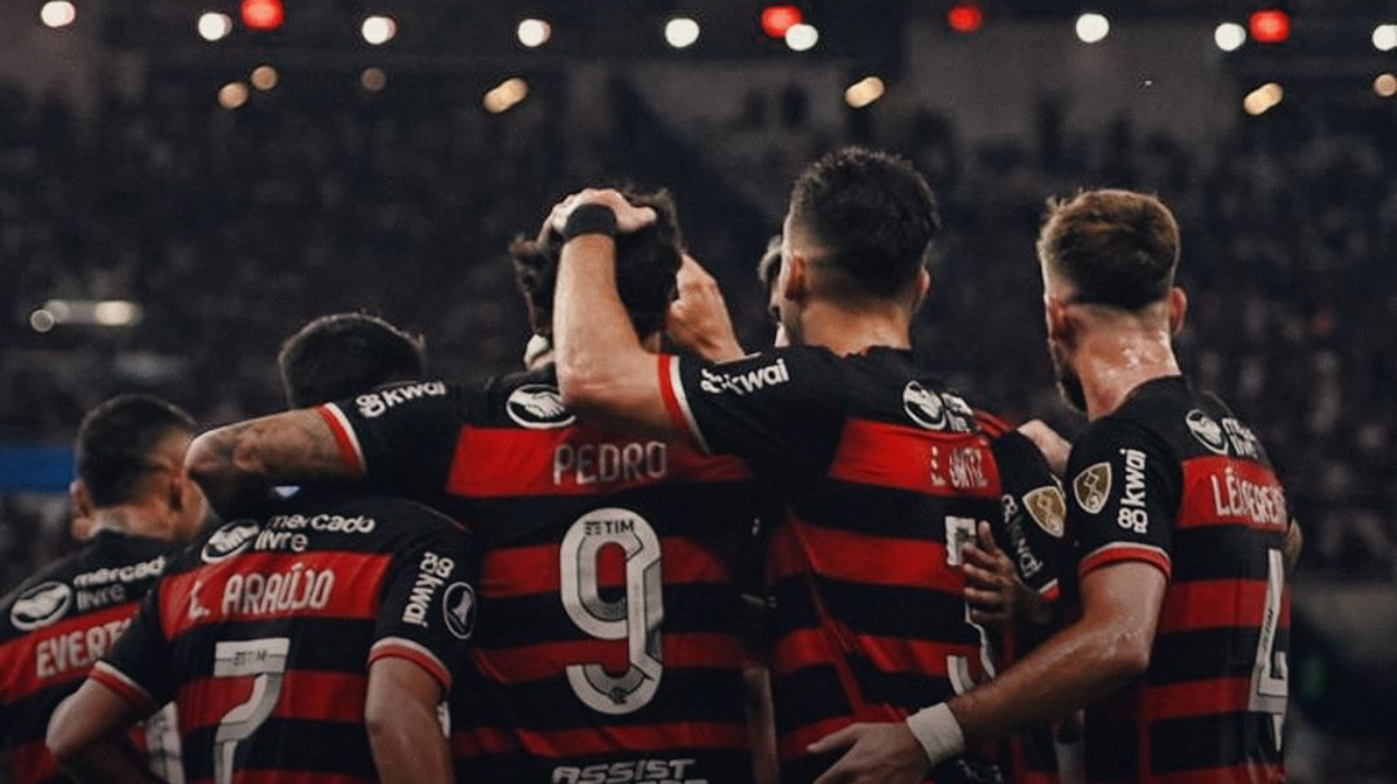 Flamengo vence e assume liderança na fase de grupos da libertadores  Lorena Bueri