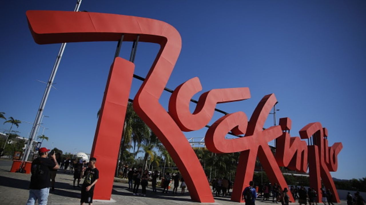 Abre pré-venda de ingressos para ônibus oficial do Rock in Rio Lorena Bueri