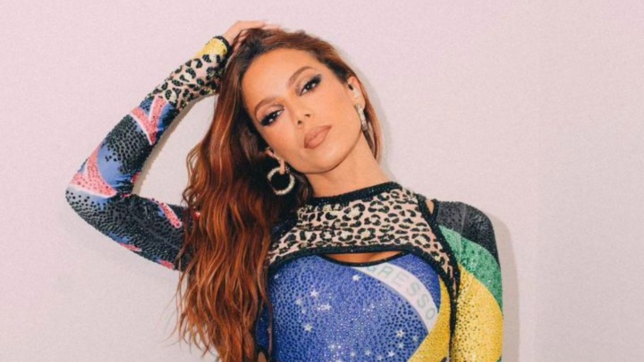 Anitta anuncia lançamento do single 'GRIP' com imagens inéditas do videoclipe Lorena Bueri