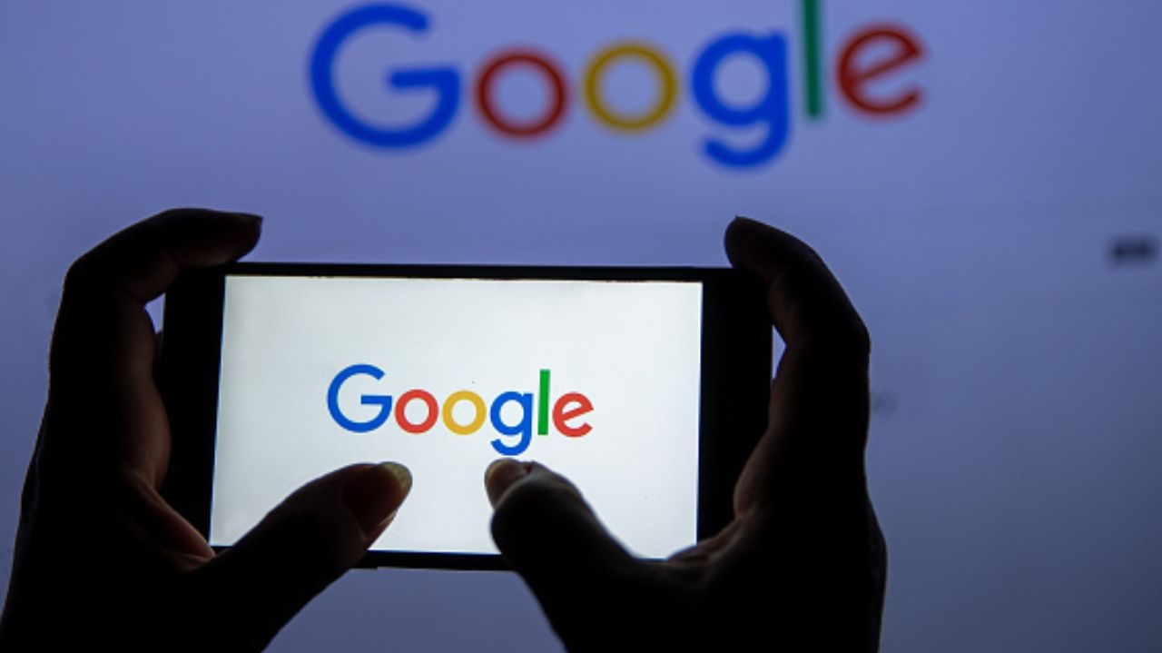 Google deixará de exibir links de conteúdo jornalístico na Califórnia  Lorena Bueri