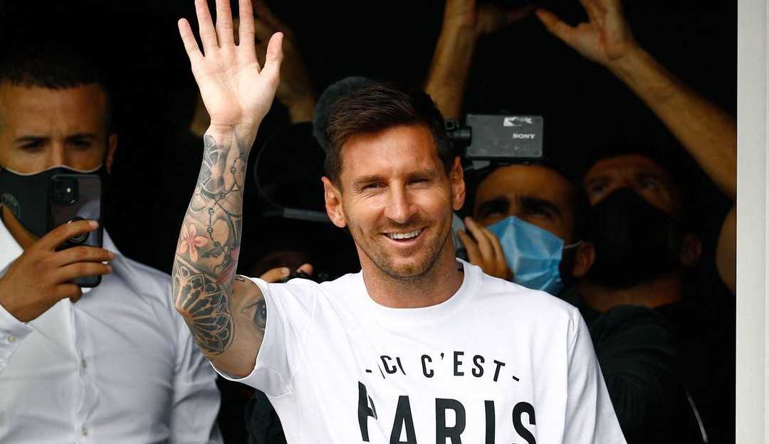 Lionel Messi reduz salário e terá patamar financeiro igual de Neymar ao PSG