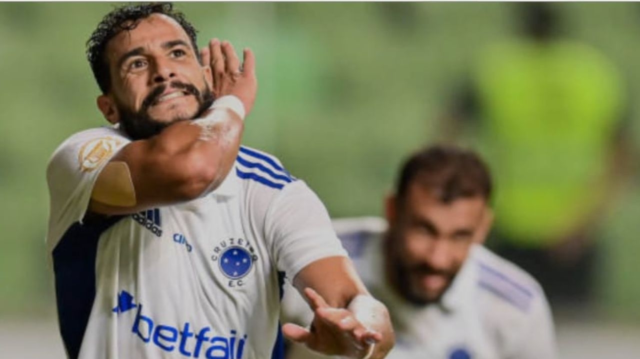 Santos negocia com Henrique Dourado para reforçar ataque na Série B Lorena Bueri