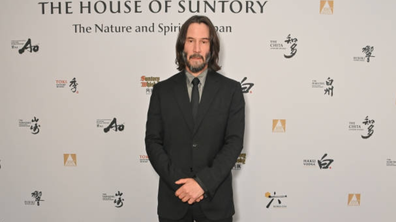 Keanu Reeves avança em negociações para filme de Ruben Östlund Lorena Bueri