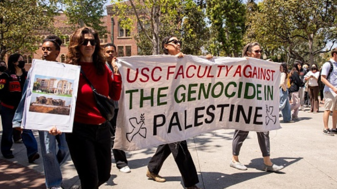 Protesto em apoio à palestina termina com universitários presos Lorena Bueri