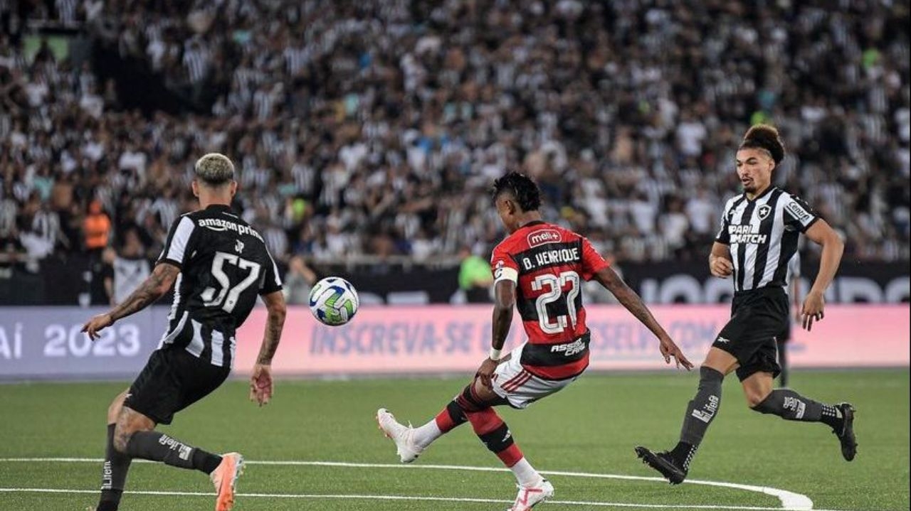 Atacante do Flamengo faz duras reclamações e vê influência de recentes falas de Textor  Lorena Bueri