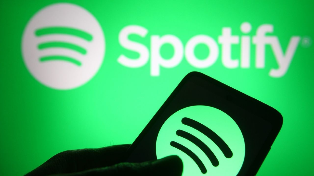 Spotify pagou R$1,2 bilhão para artistas brasileiros em 2023 Lorena Bueri