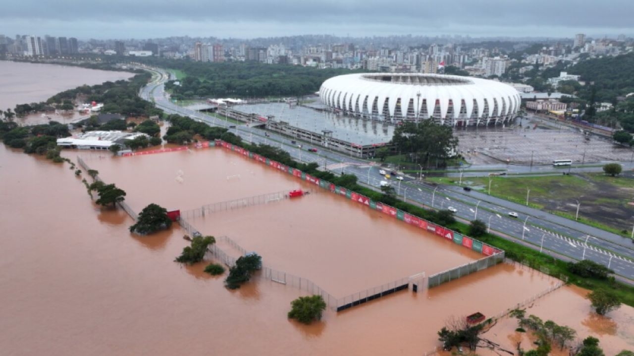 Grémio e Inter têm agendas alteradas e rotina incerta por conta das enchentes Lorena Bueri