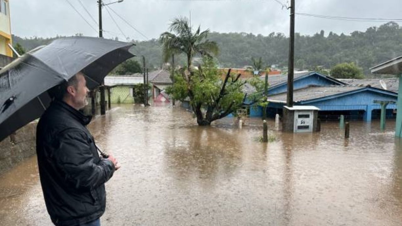 Alerta de tempestade: RS enfrenta previsão de chuvas intensas para o final de semana Lorena Bueri