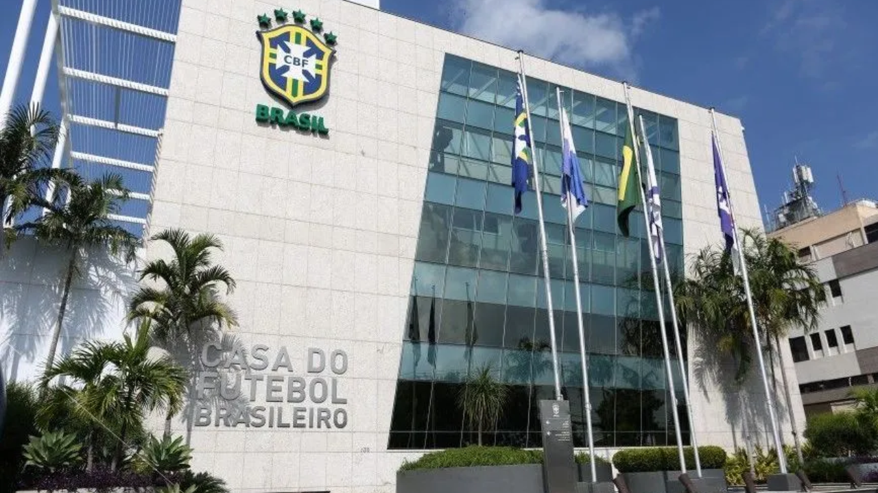 CBF emite ofício e pede que clubes decidam sobre suspensão de torneios Lorena Bueri