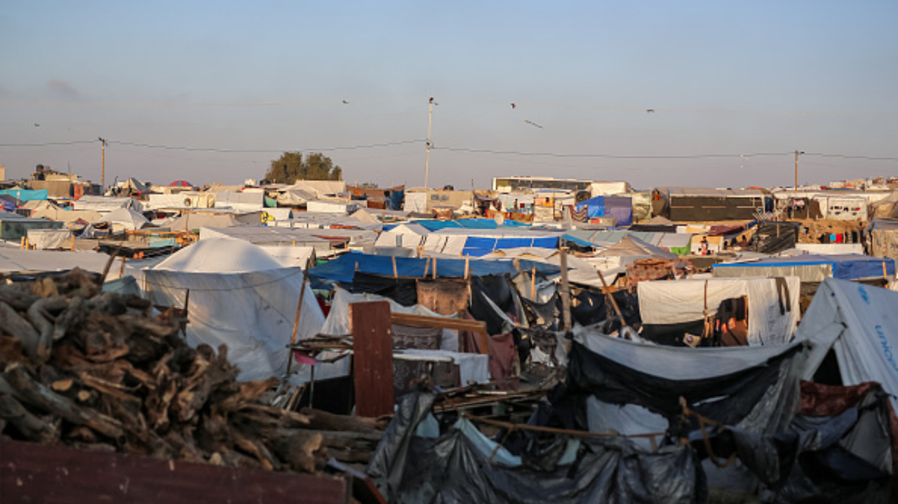 Mais de 350 mil refugiados deixaram Rafah após Israel declarar ofensiva, informa UNRWA Lorena Bueri