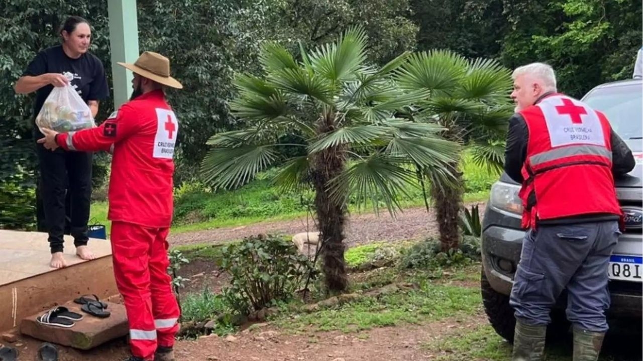 Cruz Vermelha ficará um ano dando apoio às vítimas das chuvas no Rio Grande do Sul Lorena Bueri