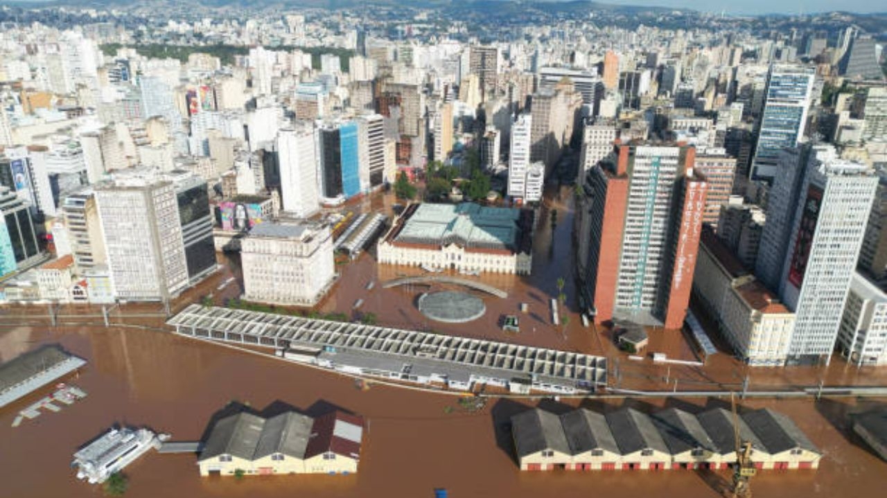 Instituições documentam os efeitos das enchentes na economia do RS Lorena Bueri