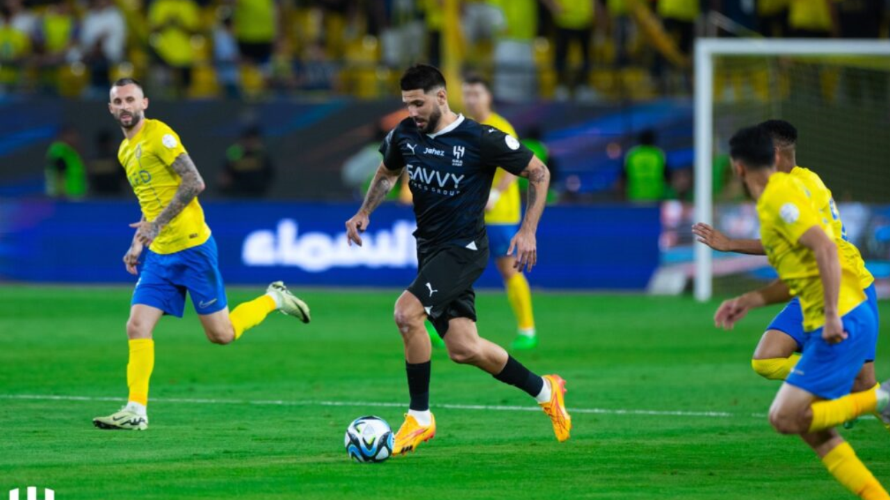 Al-Hilal e Al-Nassr terminam empatados por 1 a 1 em clássico do Campeonato Saudita Lorena Bueri