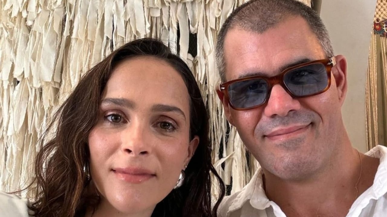 Letícia e Juliano Cazarré saem em viagem internacional com o seu filho mais novo Lorena Bueri
