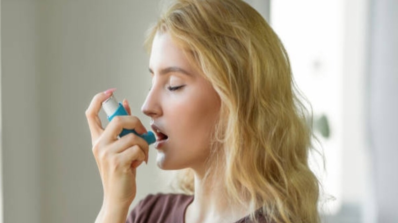Grande uso de bombinhas pode aumentar o risco de crise de asma Lorena Bueri
