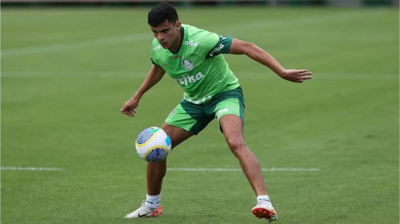 Bruno Rodrigues passará por nova cirurgia e enfrenta desafios no Palmeiras Lorena Bueri