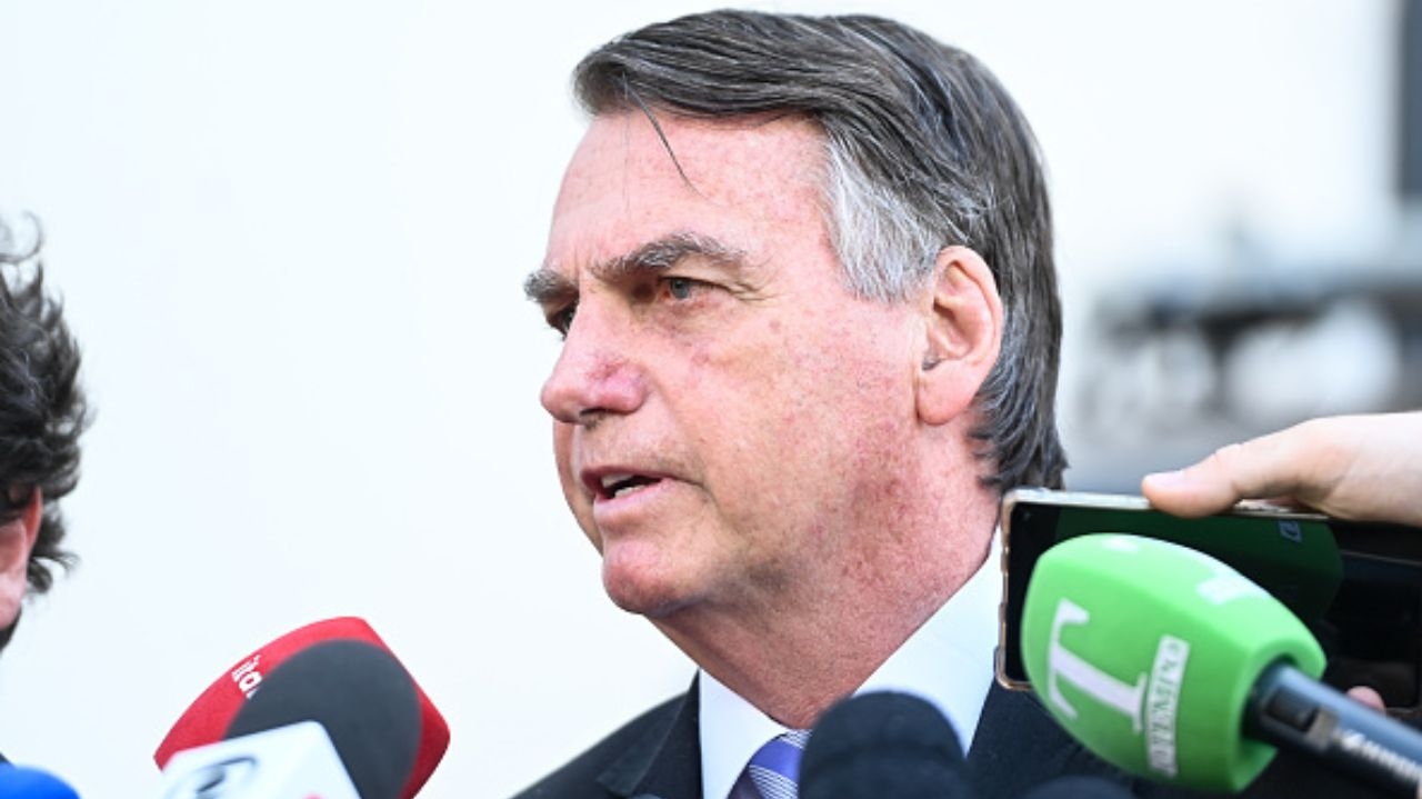 Polícia Federal quer encerrar inquéritos sobre Bolsonaro até setembro Lorena Bueri