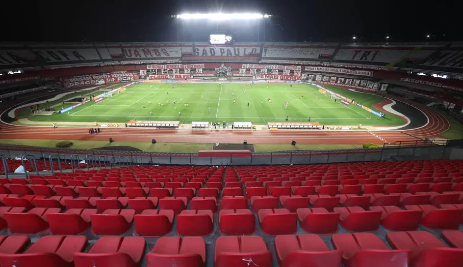 Governador de São Paulo confirma público nos estádios a partir de 1° de novembro Lorena Bueri