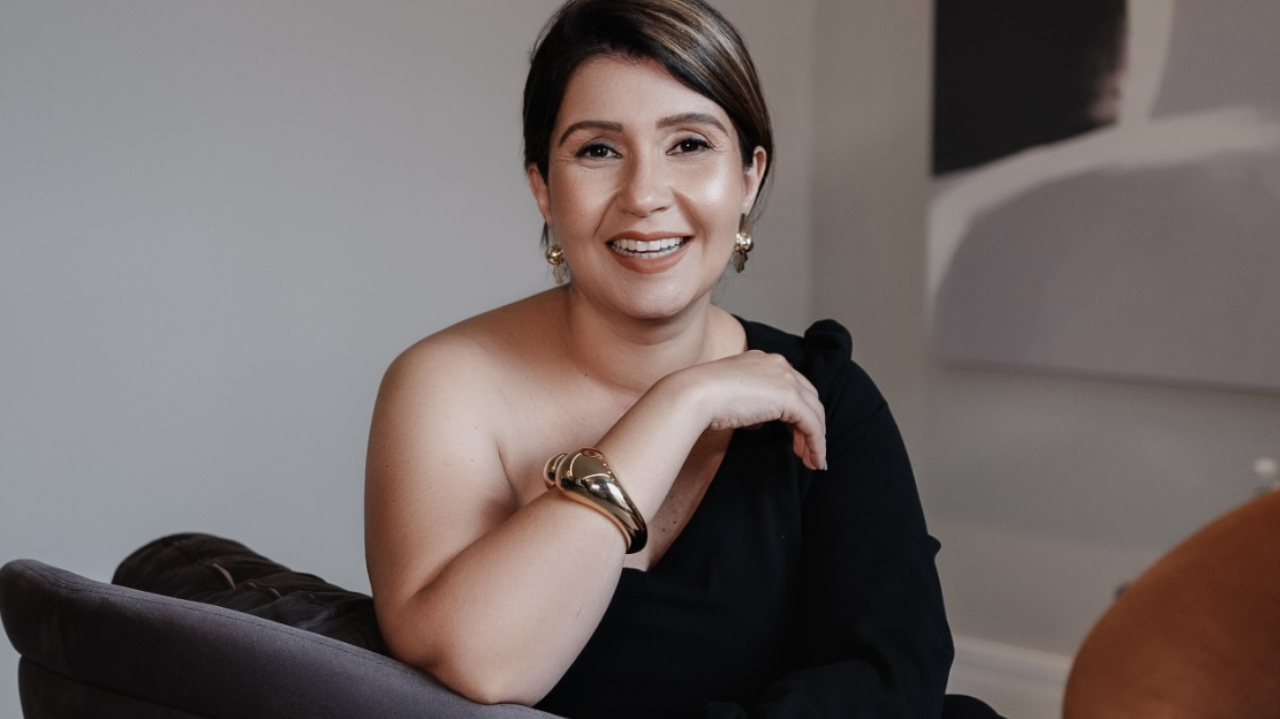 Rafaela Justino: de enfermeira a mentora digital que fatura mais de 50 mil por mês e transforma vidas Lorena Bueri