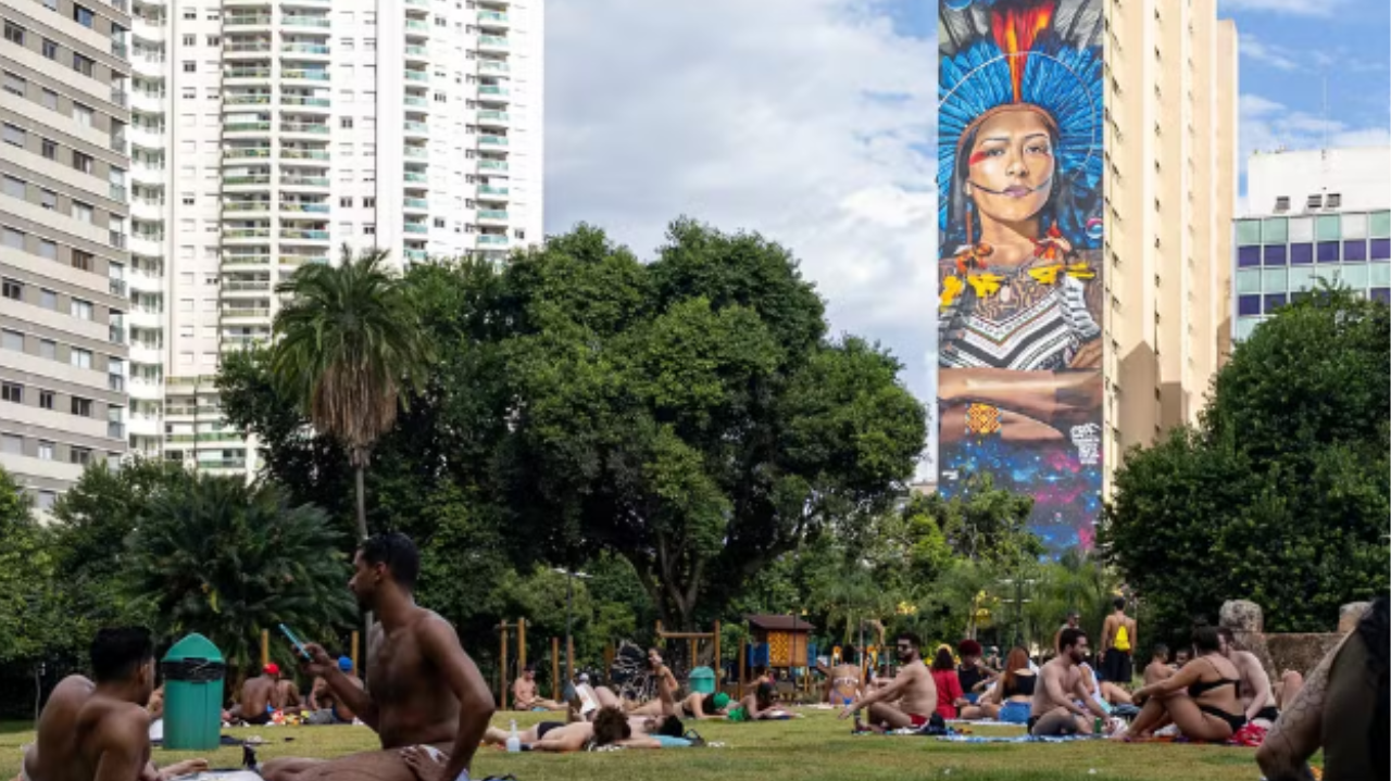 A cidade de São Paulo pode bater recorde de calor nesta época do ano Lorena Bueri