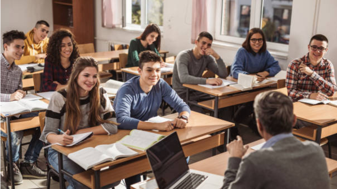 Escolas públicas são finalistas no Brasil pelo prêmio de Melhor Escola do Mundo Lorena Bueri