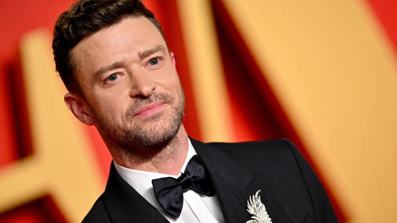 Justin Timberlake está envergonhado após prisão, afirma revista Lorena Bueri