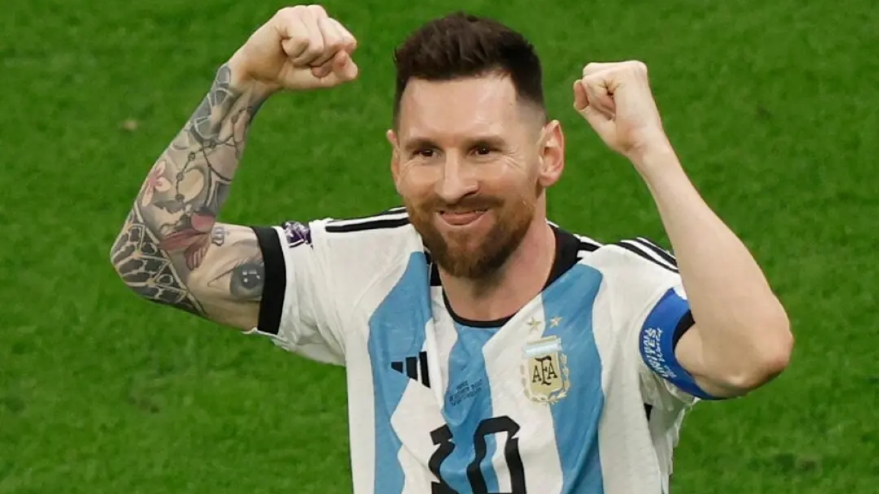 Messi completa 37 anos durante a Copa América e recebe homenagens Lorena Bueri