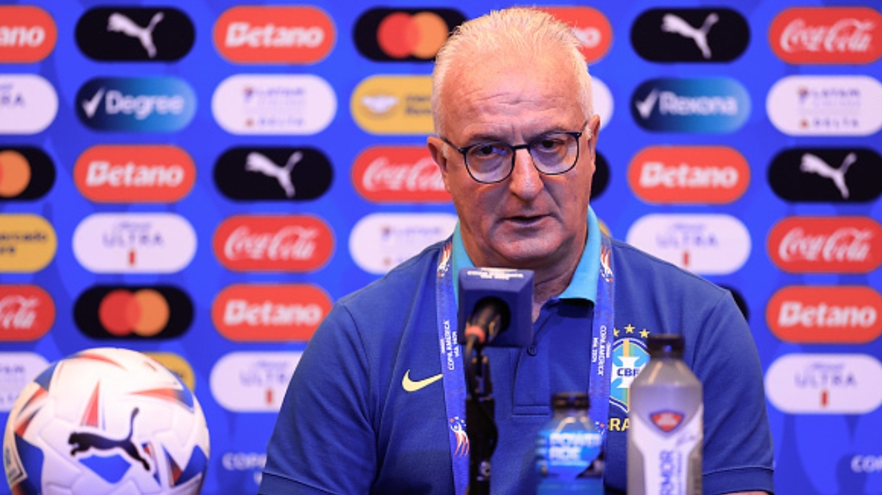 Dorival reconhece erros da seleção e crê em melhoras após empate na estreia Lorena Bueri