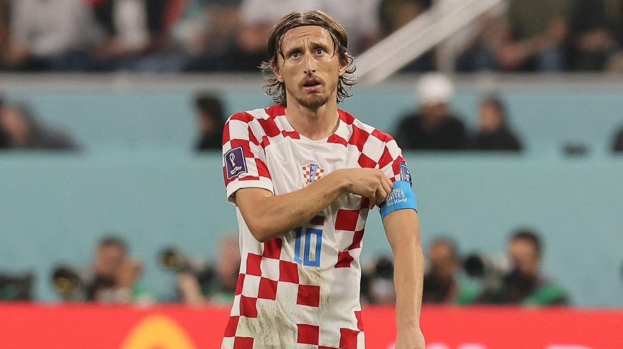 Modric se torna o jogador mais velho a marcar pela seleção croata na Eurocopa Lorena Bueri