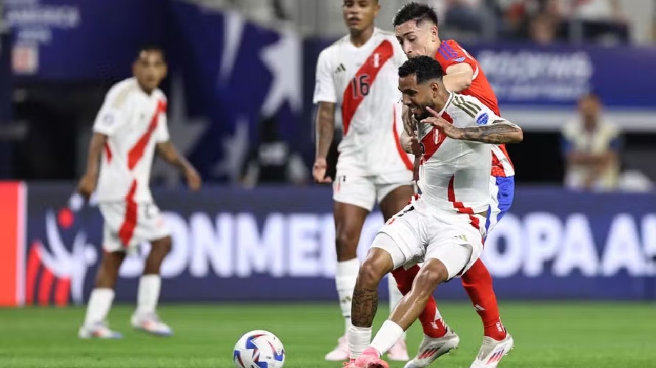 Canadá vence Peru e tem chance de passar de fase Lorena Bueri