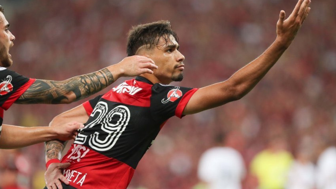 Entenda as exigências de West Wan para liberar Paquetá ao Flamengo Lorena Bueri