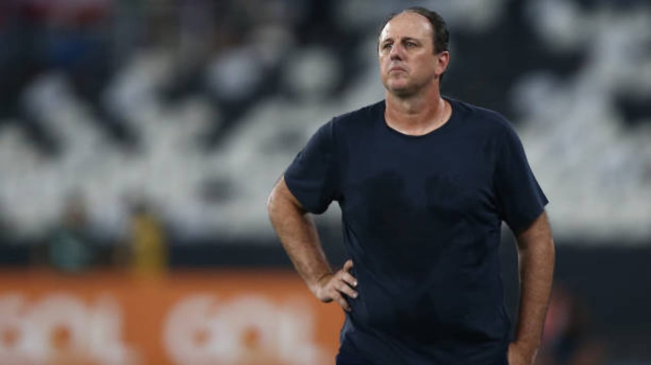 Rogério Ceni comemora vitória do Bahia sobre o Athletico-PR Lorena Bueri