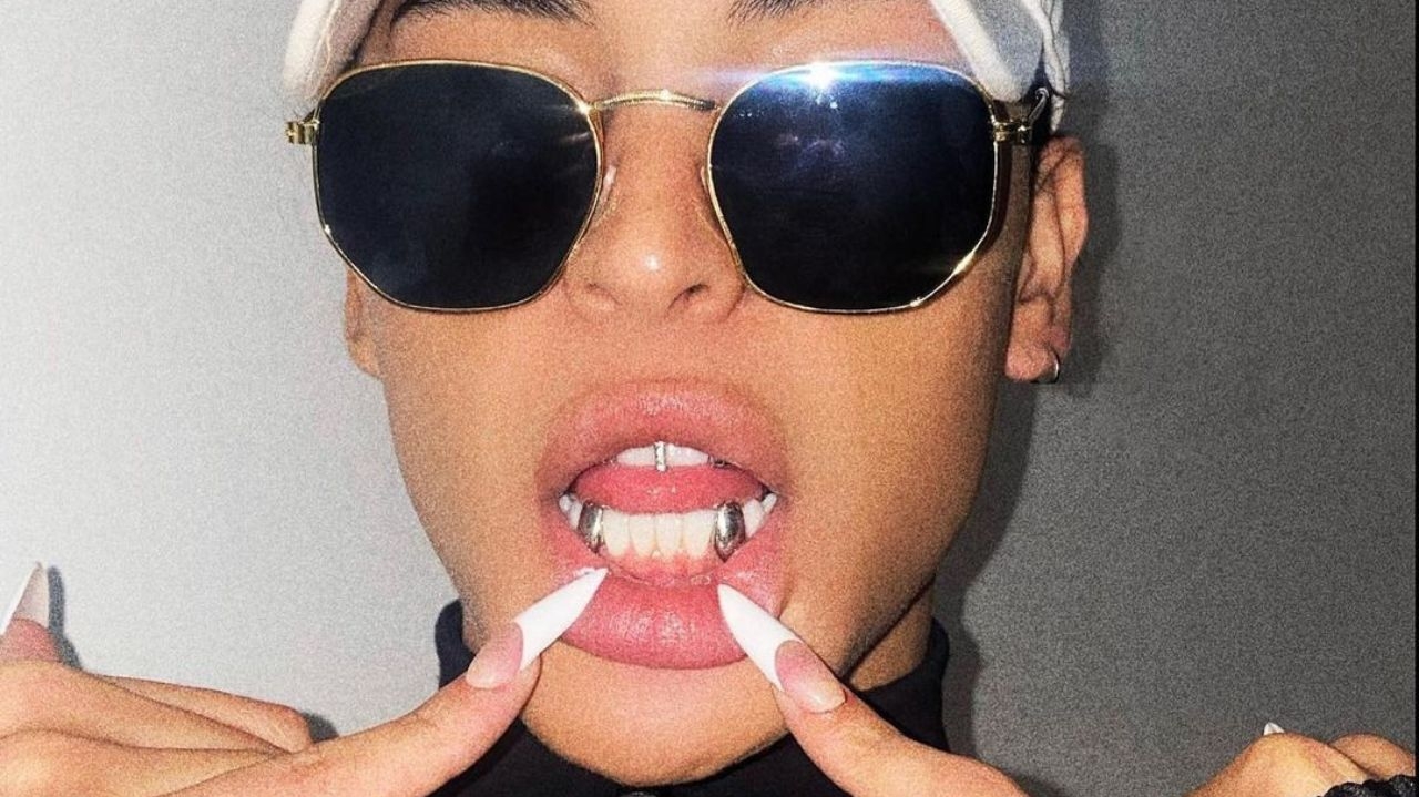 Grillz se tornam a nova tendência entre as celebridades Lorena Bueri