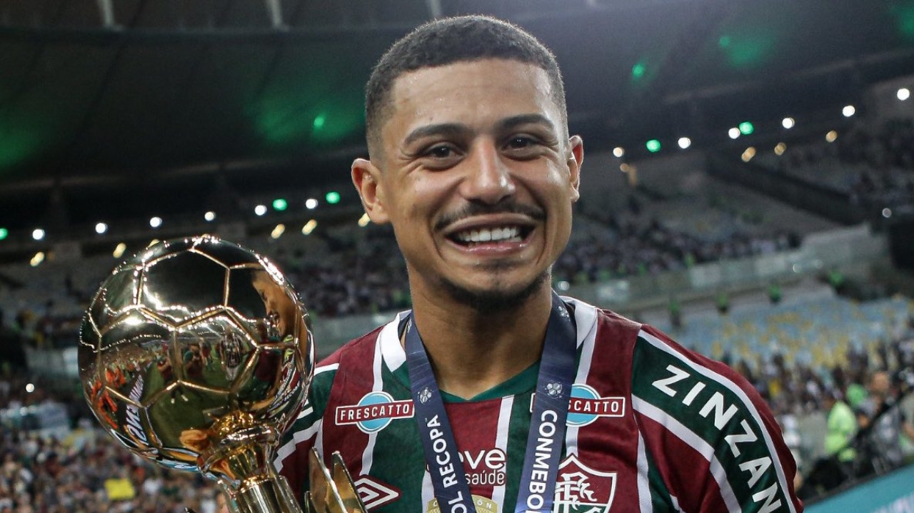 Fluminense avança na venda do volante André para o time inglês Fulham Lorena Bueri