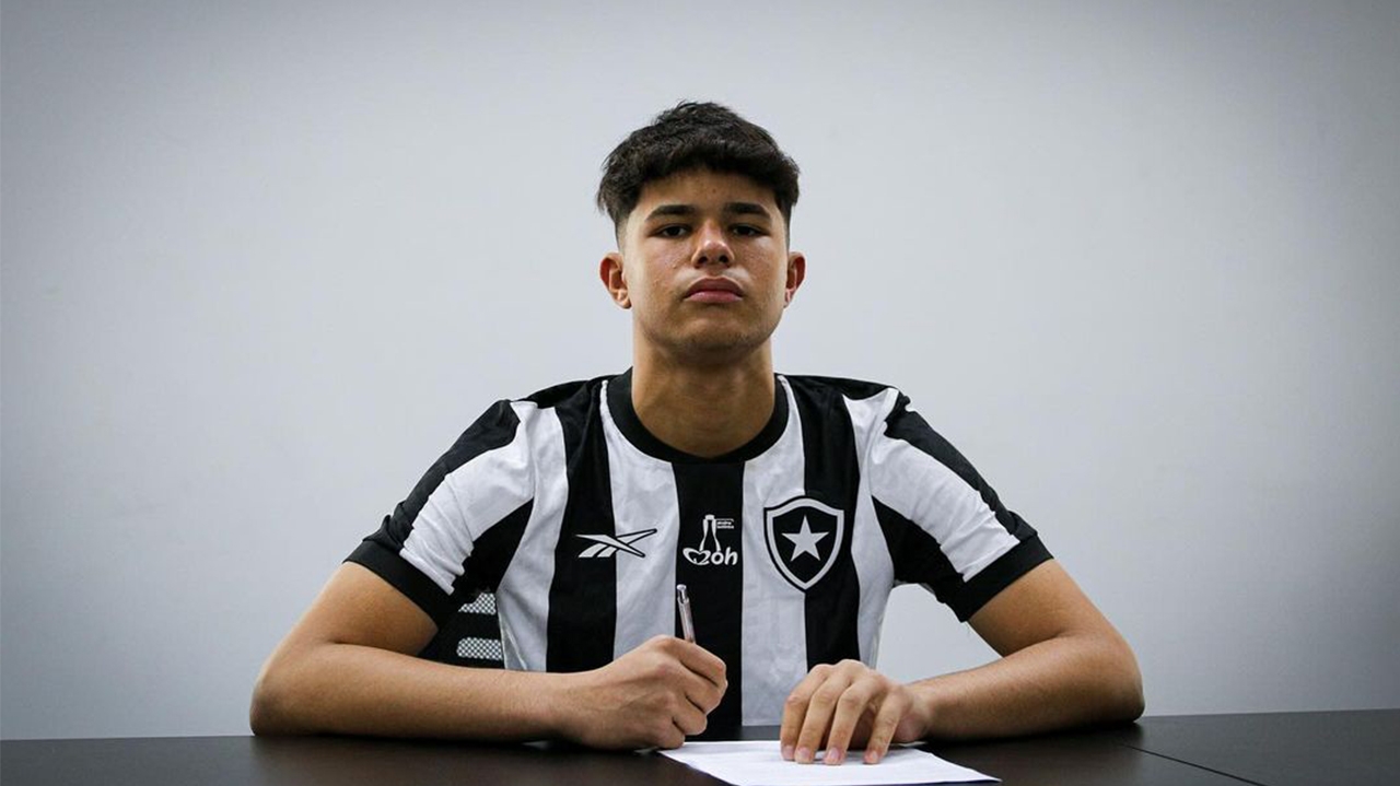 Botafogo fecha a contratação de Bruninho Samudio, filho do ex-goleiro Bruno e Eliza Samudio Lorena Bueri