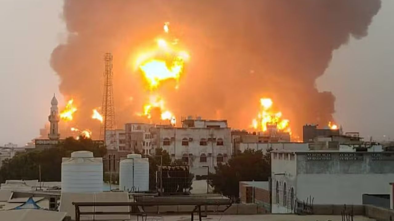 Líder rebelde ameaça Israel pelos ataques a cidade de Iêmen Lorena Bueri