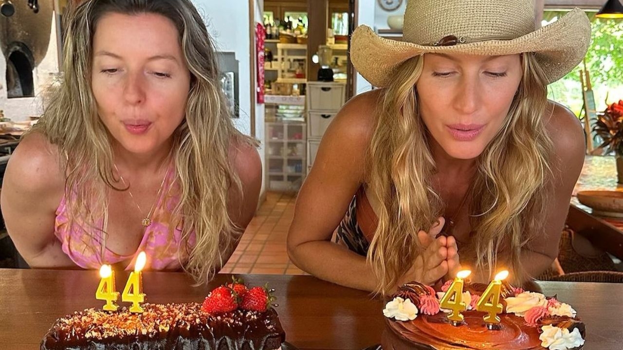 Gisele Bündchen celebra aniversário de 44 anos ao lado de irmã gêmea Lorena Bueri