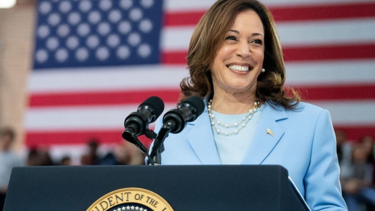  Kamala Harris é favorita a assumir a corrida presidencial a Casa Branca Lorena Bueri