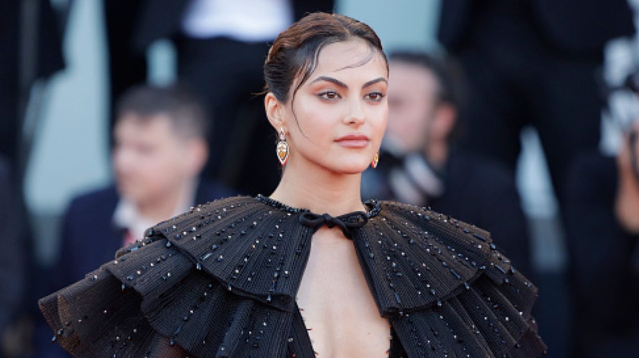 Camila Mendes está cotada para o novo filme 'Eu Sei o que Vocês Fizeram no Verão Passado' Lorena Bueri