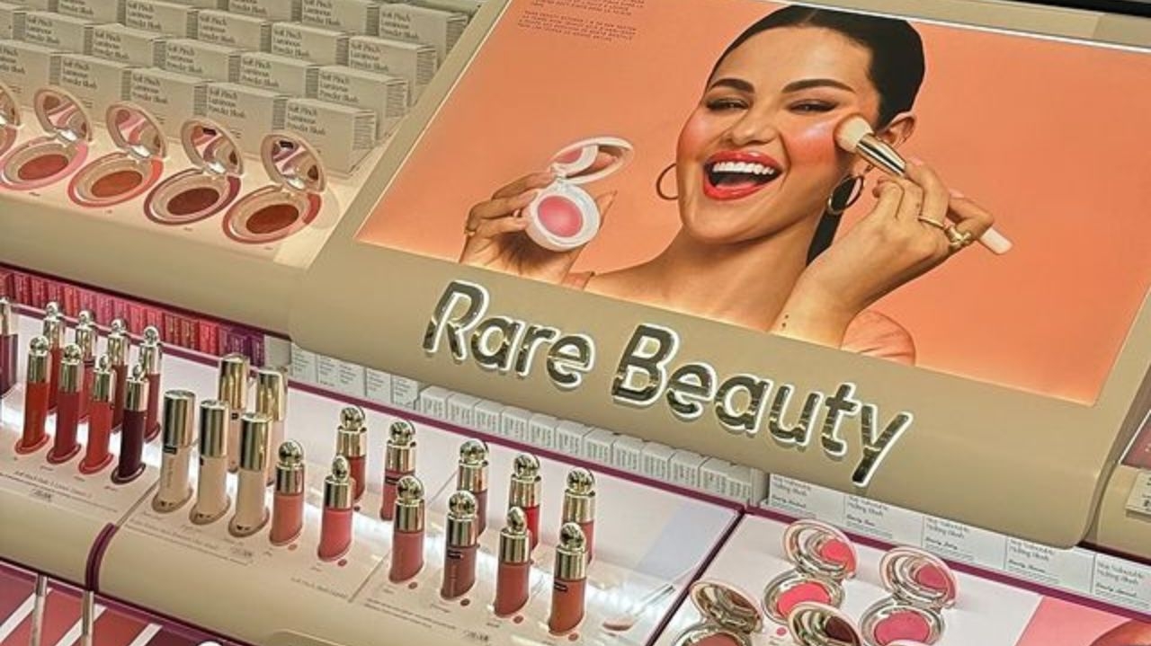 Rare Beauty é referência em representatividade e qualidade nos produtos Lorena Bueri